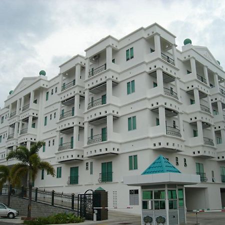 Mciti Suites Miri Exterior photo