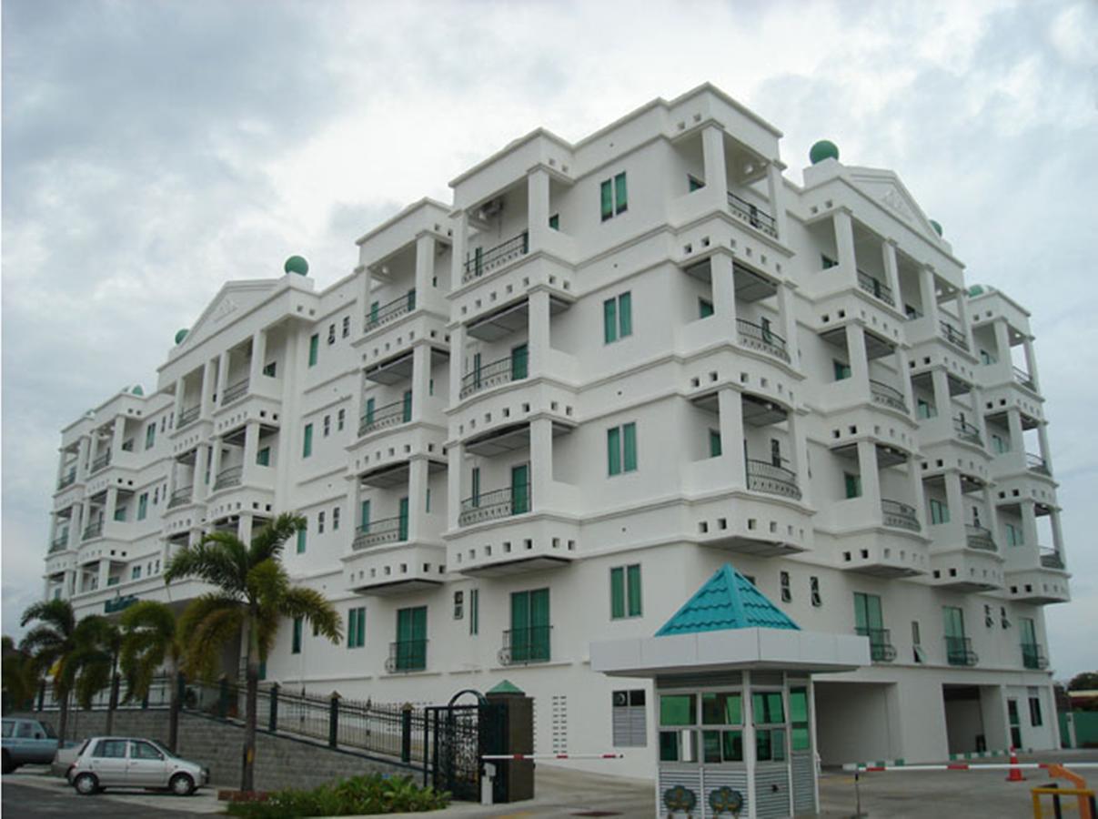 Mciti Suites Miri Exterior photo