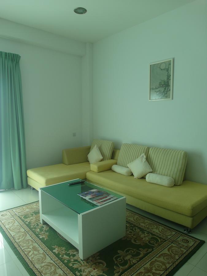 Mciti Suites Miri Room photo